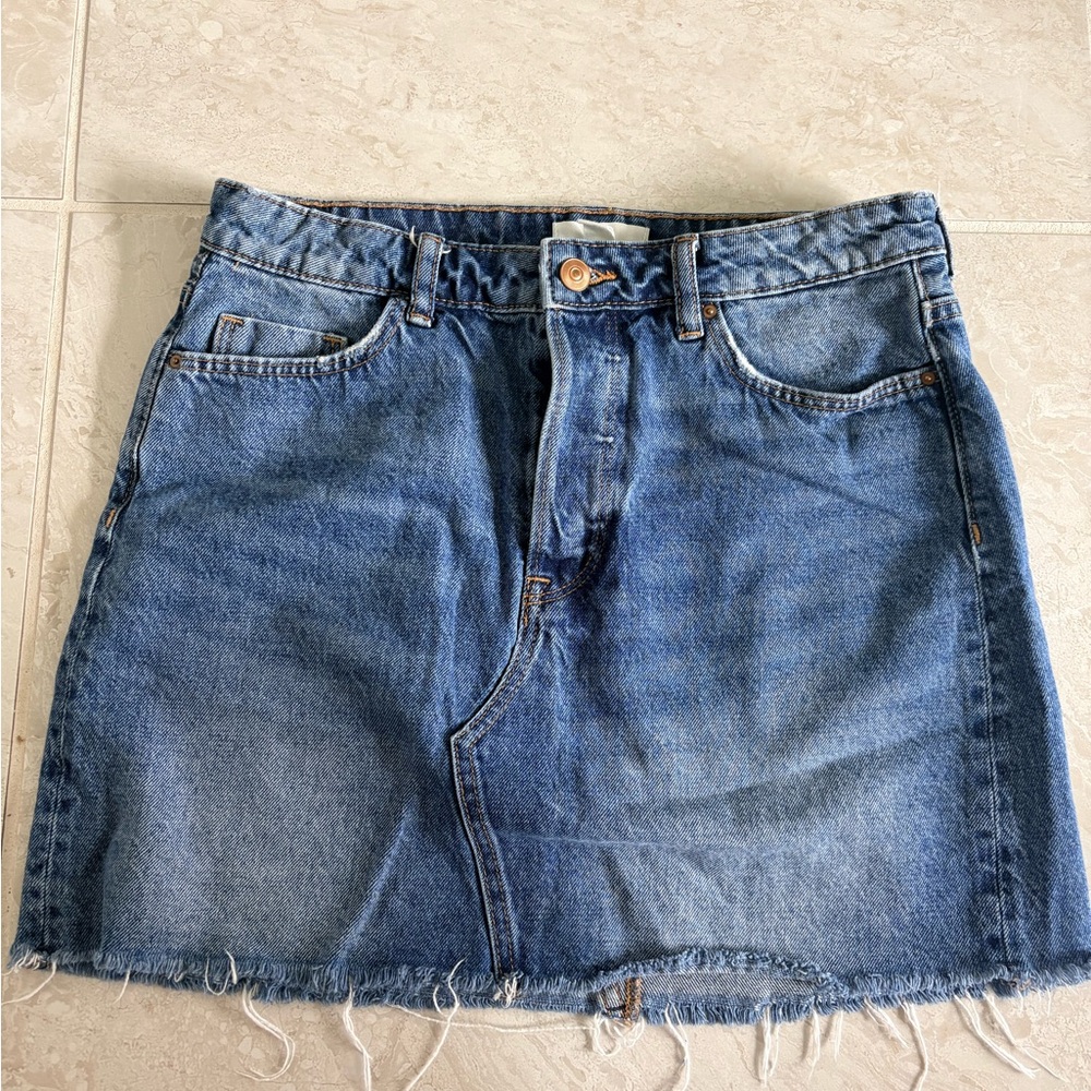 H&M Blue Denim Mini Skirt with Raw Hem